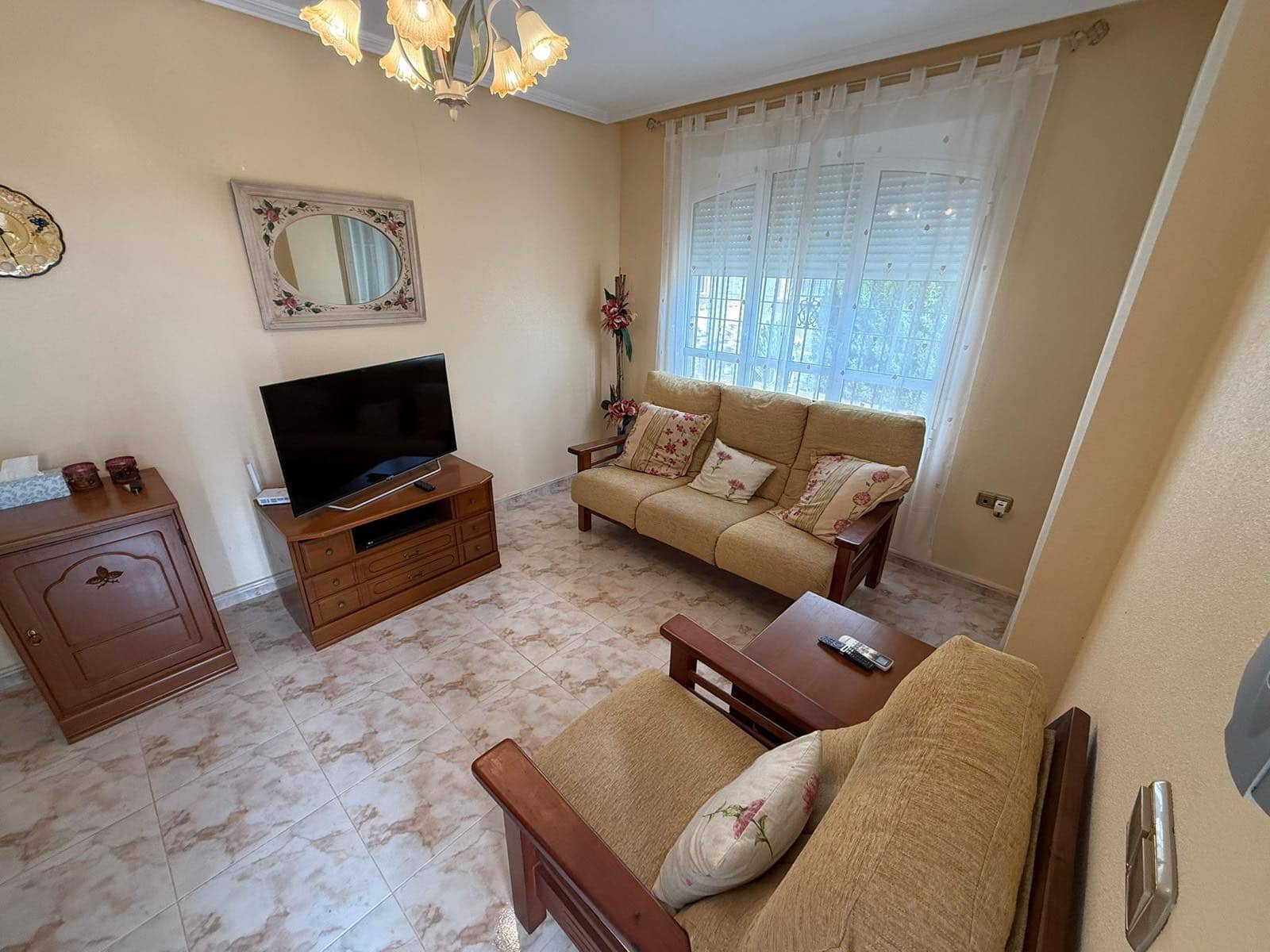 3 soverom Hus til salgs i Orihuela Costa med svømmebasseng garasje - € 214 990 (Ref: 9201609)