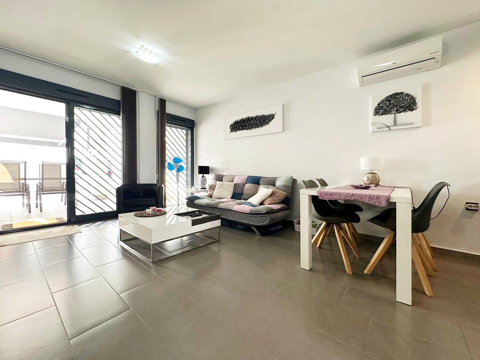 2 bedroom Apartment for sale in Playa Flamenca with pool garage - € 299,500 (Ref: 9237694)