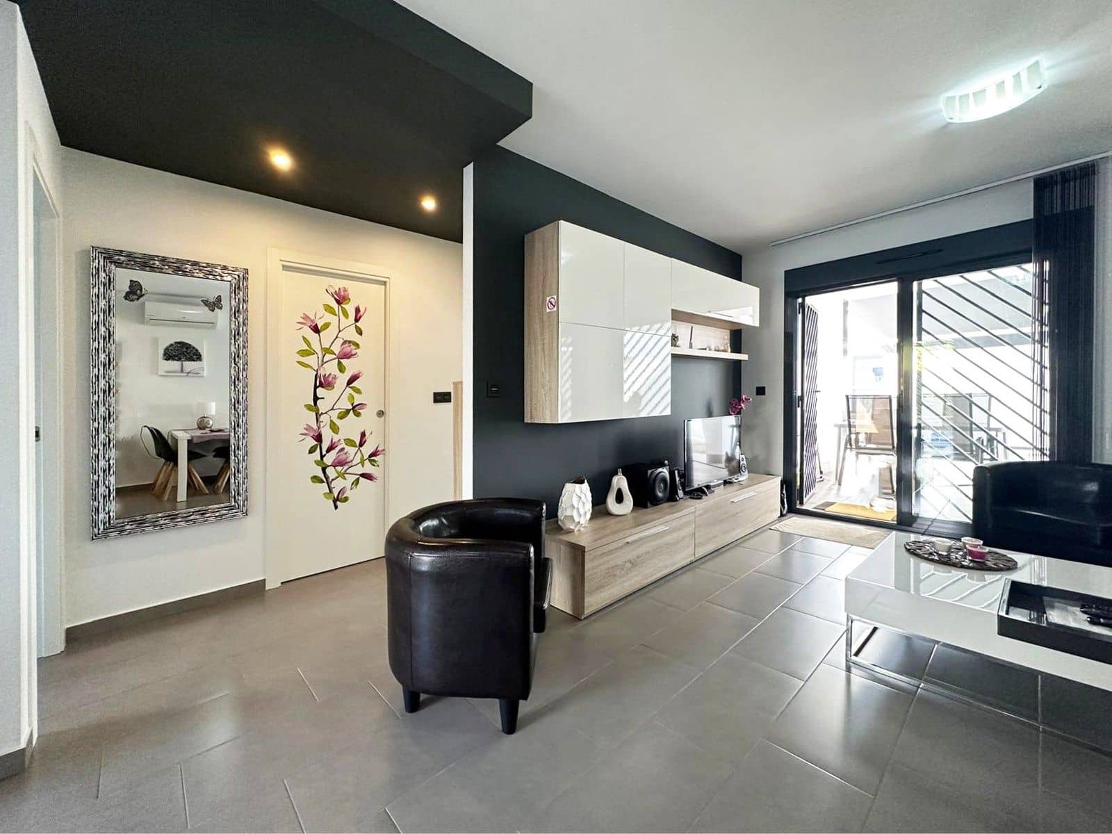 2 bedroom Apartment for sale in Playa Flamenca with pool garage - € 299,500 (Ref: 9237694)