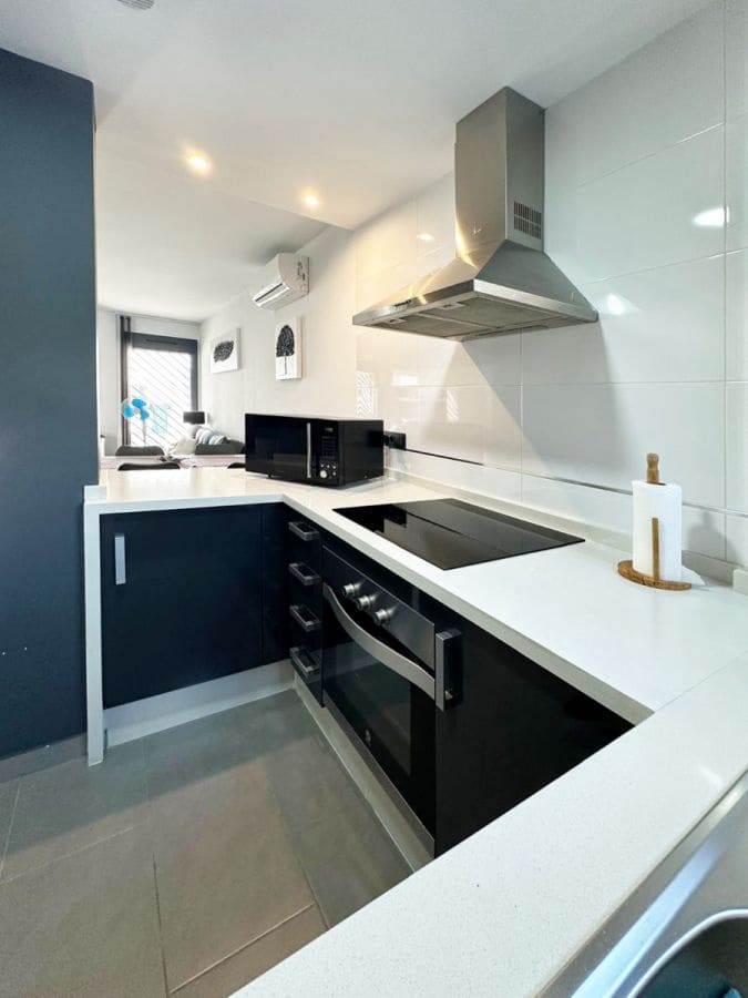 2 sovrum Lägenhet till salu i Playa Flamenca med pool garage - 299 500 € (Ref: 9237694)