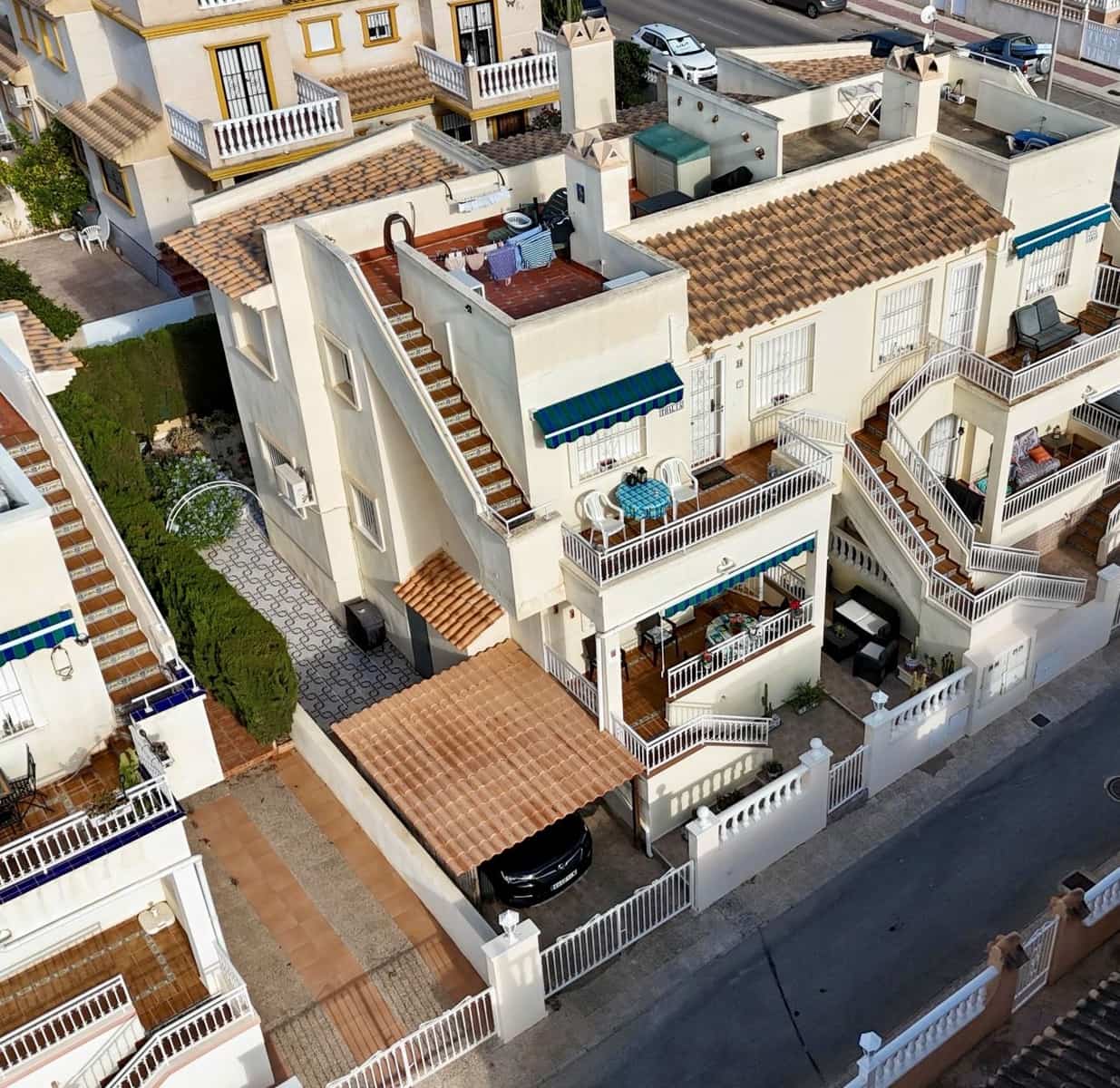 2 bedroom Apartment for sale in Playa Flamenca with pool garage - € 199,999 (Ref: 9258097)