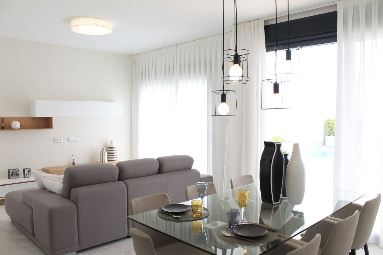 3 quarto Moradia para venda em San Miguel de Salinas com piscina garagem - 630 000 € (Ref: 9267561)