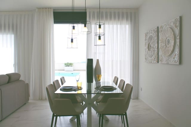 3 quarto Moradia para venda em San Miguel de Salinas com piscina garagem - 630 000 € (Ref: 9267561)