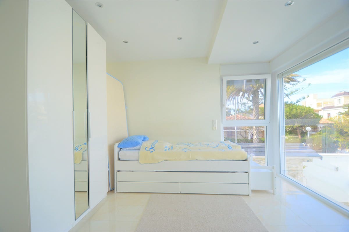 4 bedroom Villa for sale in La Zenia with pool garage - € 1,350,000 (Ref: 9270526)