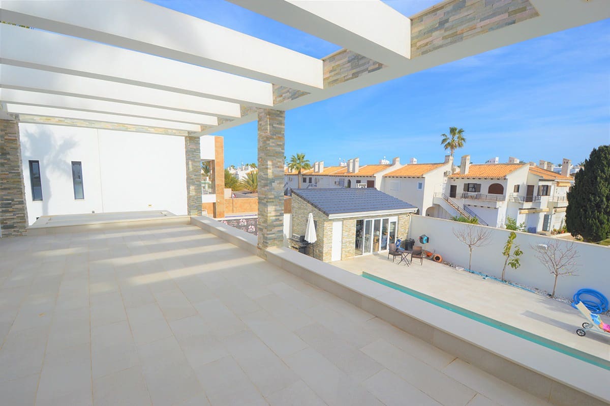 4 bedroom Villa for sale in La Zenia with pool garage - € 1,350,000 (Ref: 9270526)