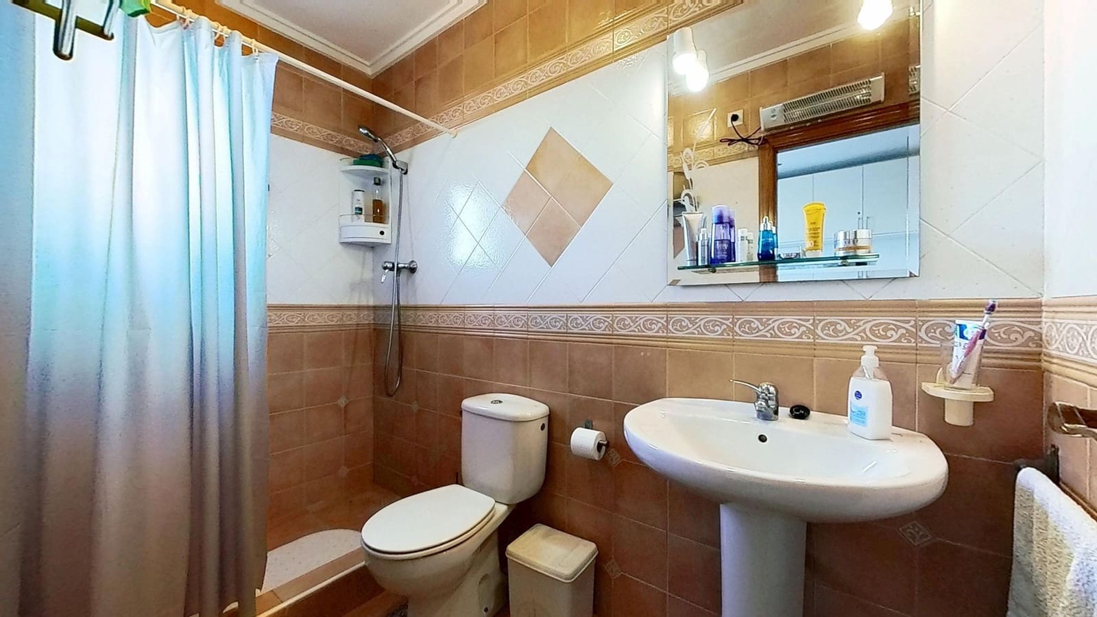 2 bedroom Apartment for sale in Playa Flamenca with pool garage - € 189,000 (Ref: 9293809)