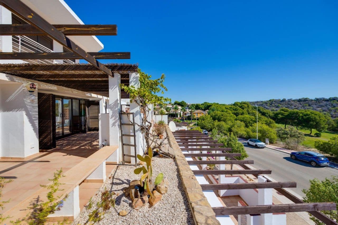 2 Zimmer Apartment zu verkaufen in Las Ramblas Golf mit Pool Garage - 310.000 € (Ref: 9307009)