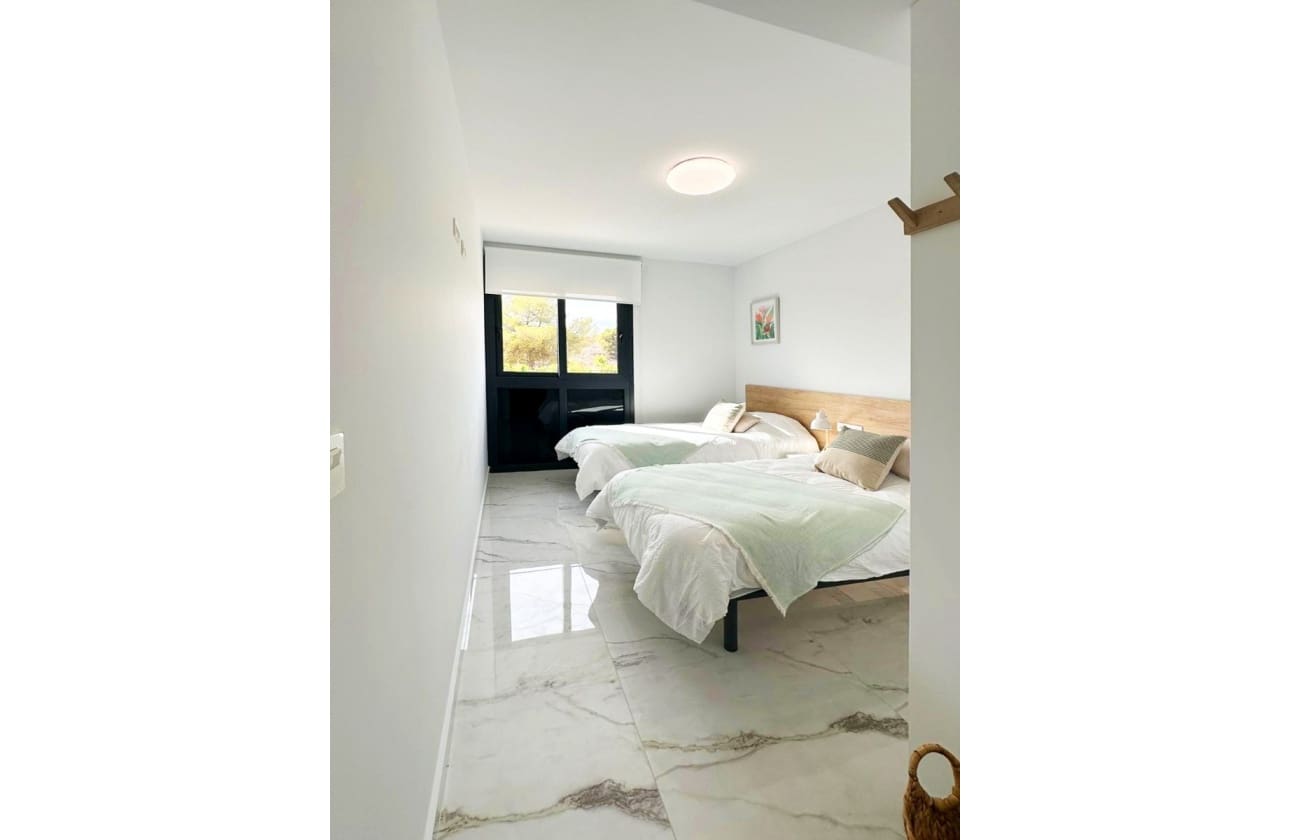 Apartamento de 2 habitaciones en Los Altos en venta con piscina garaje - 279.000 € (Ref: 9309002)