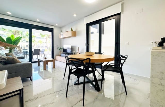 Apartamento de 2 habitaciones en Los Altos en venta con piscina garaje - 279.000 € (Ref: 9309002)