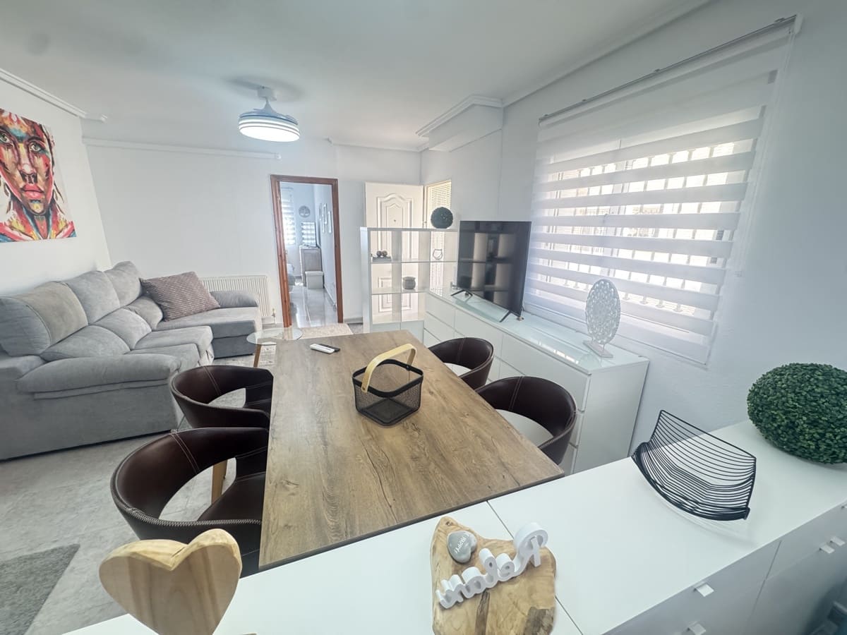 4 sypialnia Willa na sprzedaż w Orihuela Costa z basenem garażem - 379 000 € (Ref: 9313996)