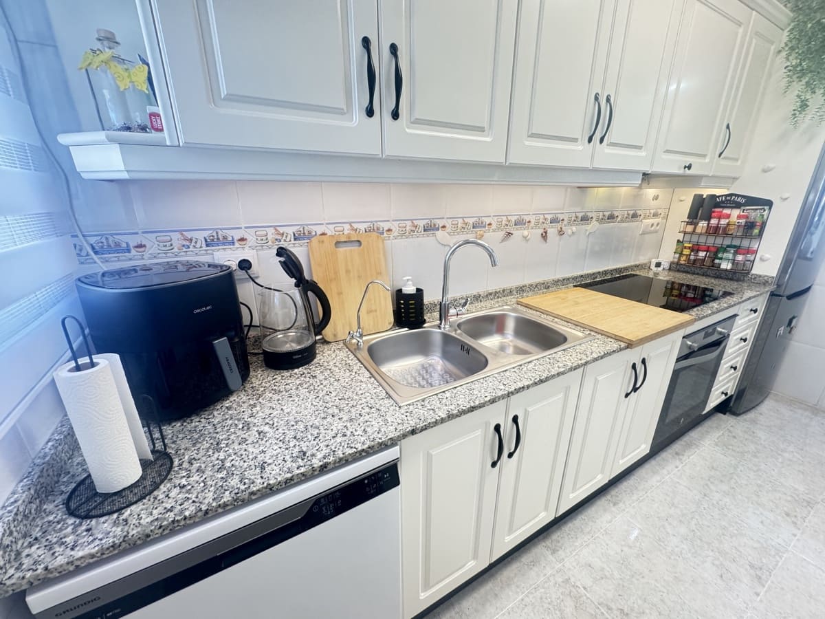 4 sypialnia Willa na sprzedaż w Orihuela Costa z basenem garażem - 379 000 € (Ref: 9313996)