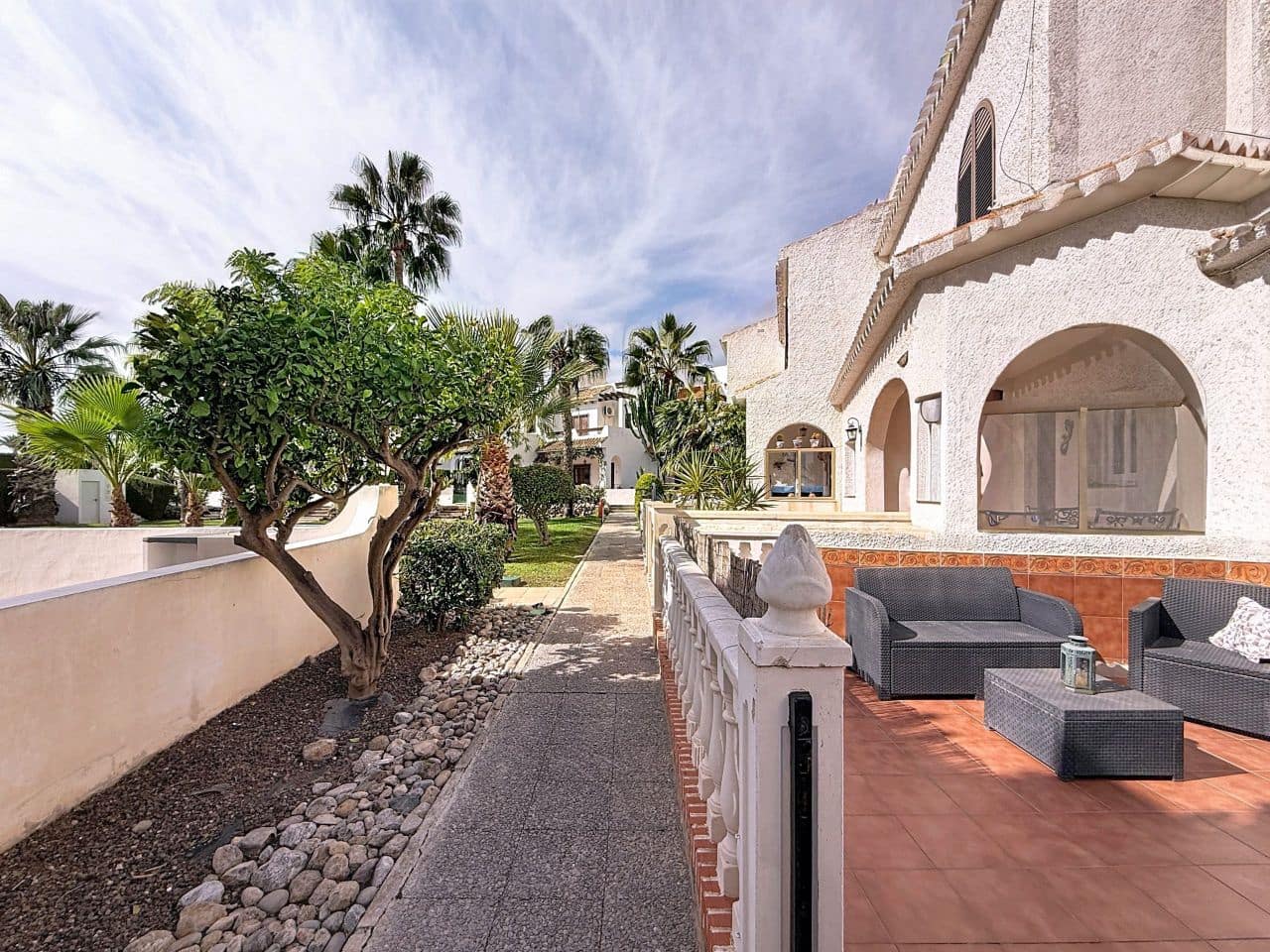 2 bedroom Townhouse for sale in Orihuela Costa with pool garage - € 164,995 (Ref: 9314446)