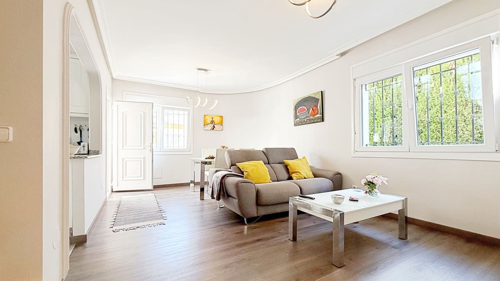 3 sypialnia Dom na sprzedaż w Torrevieja z basenem garażem - 310 000 € (Ref: 9318185)