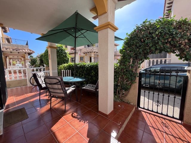 3 soveværelse Byhus til salg i La Zenia, Orihuela med swimmingpool garage - € 239.000 (Ref: 9319528)