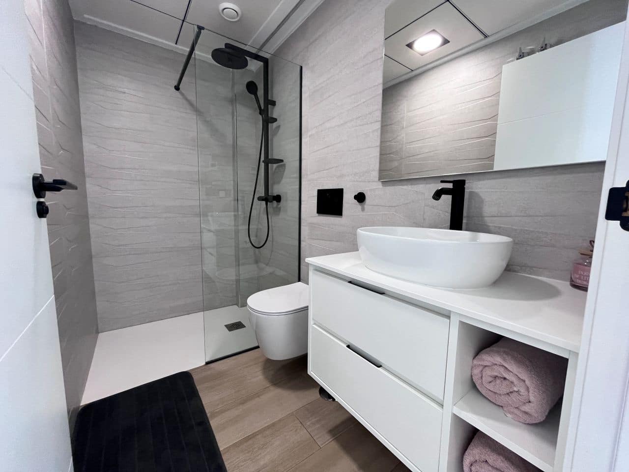 5 soveværelse Villa til salg i Punta Prima med swimmingpool garage - € 849.950 (Ref: 9319635)