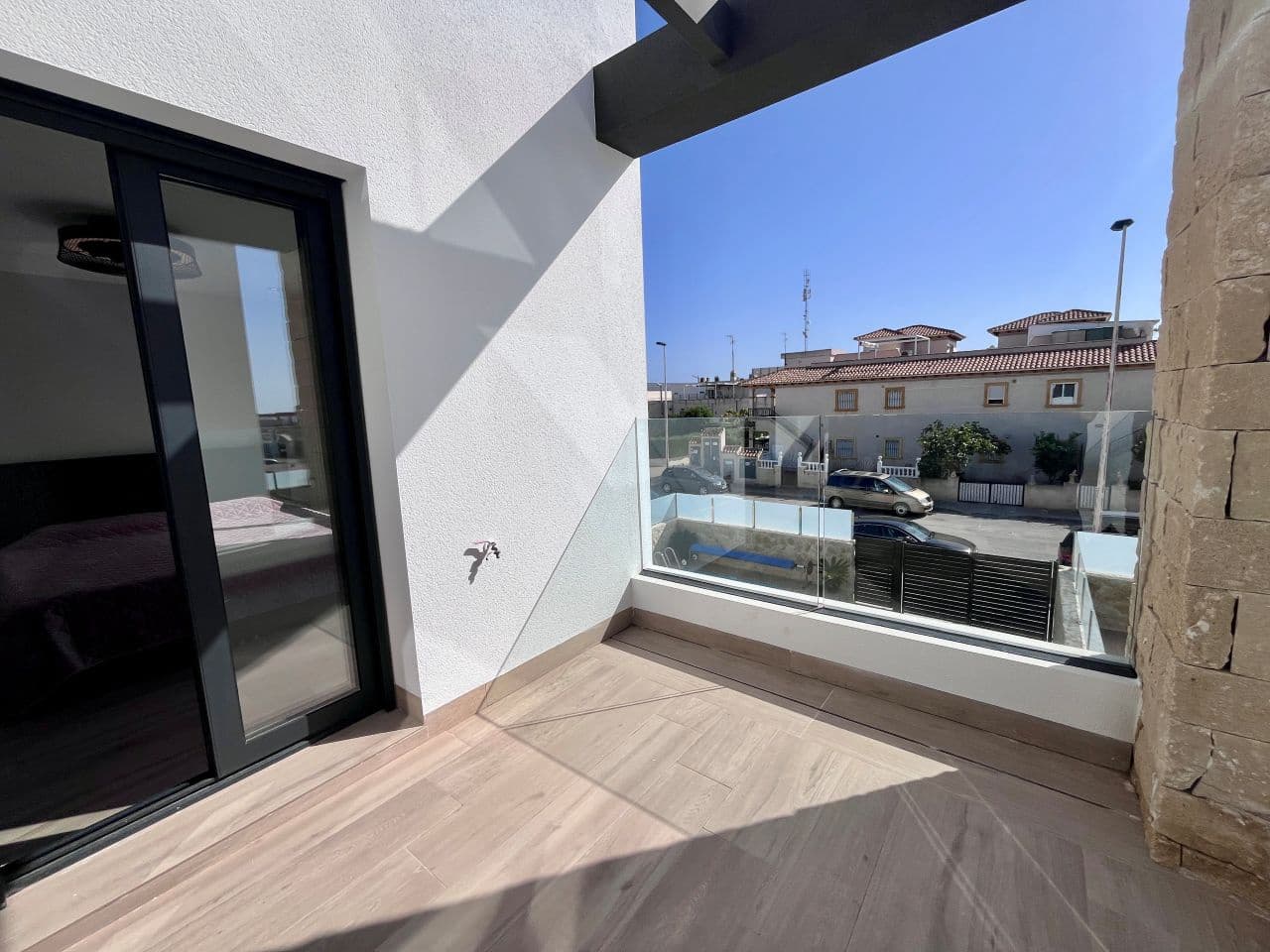 5 soveværelse Villa til salg i Punta Prima med swimmingpool garage - € 849.950 (Ref: 9319635)