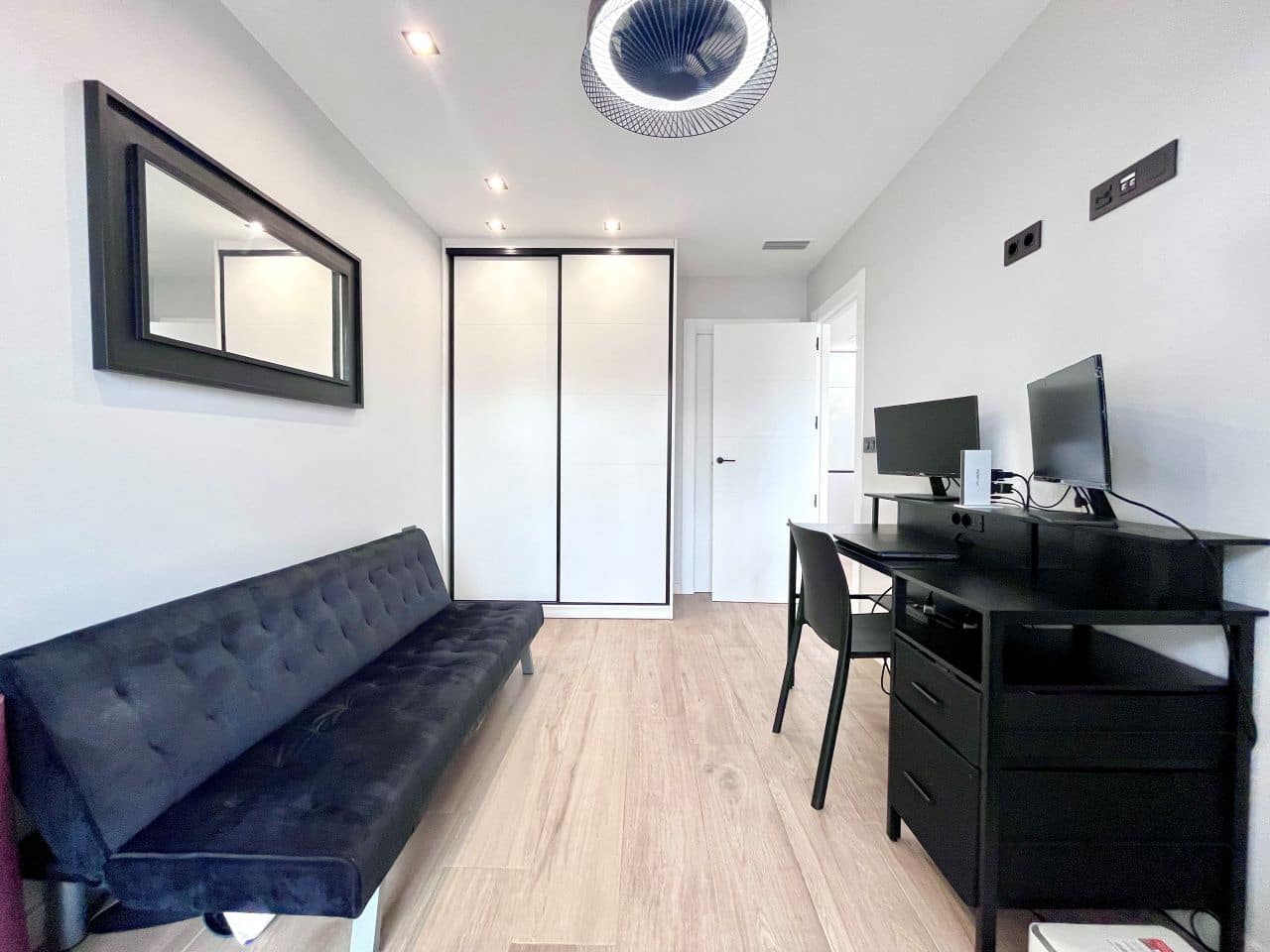 5 Zimmer Villa zu verkaufen in Orihuela Costa mit Pool Garage - 794.950 € (Ref: 9319635)