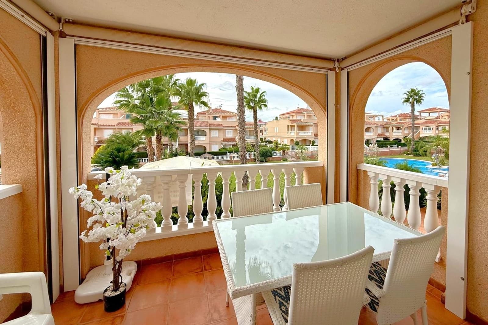 3 bedroom Apartment for sale in Playa Flamenca with pool - € 245,000 (Ref: 9378246)