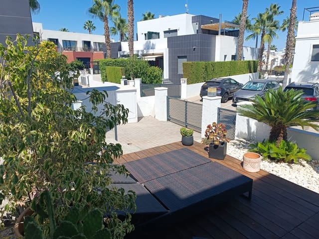 2 makuuhuone Huvila myytävänä paikassa Lomas de Campoamor - Las Ramblas, Orihuela mukana uima-altaan - 349 000 € (Ref: 9388509)
