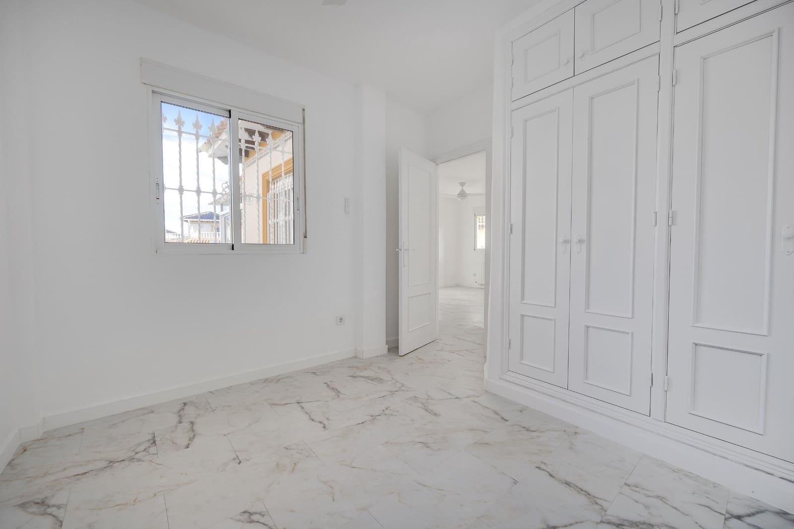 4 camera da letto Villa in vendita in La Zenia con garage - 345.000 € (Rif: 9396797)