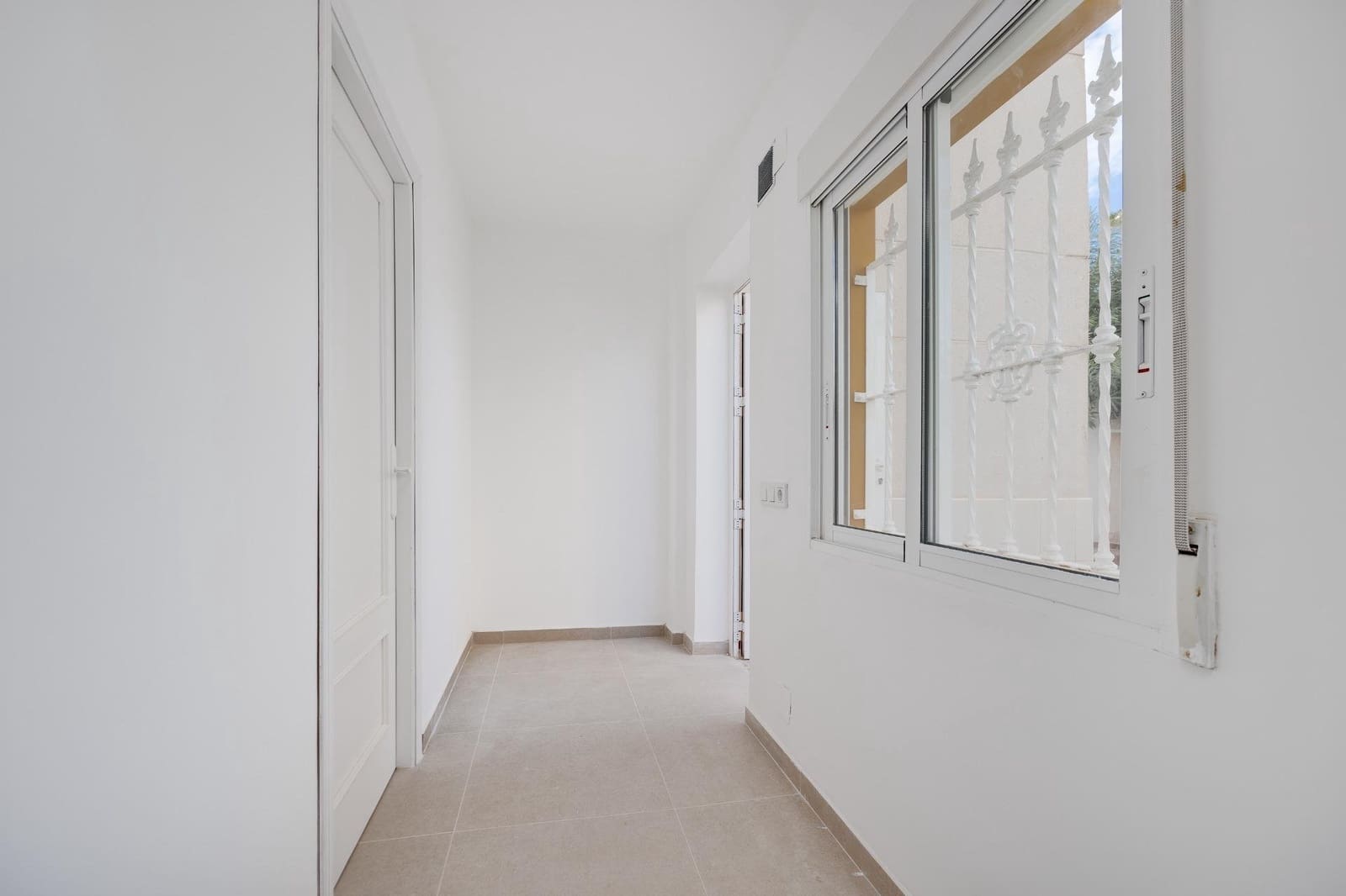 4 camera da letto Villa in vendita in La Zenia con garage - 345.000 € (Rif: 9396797)