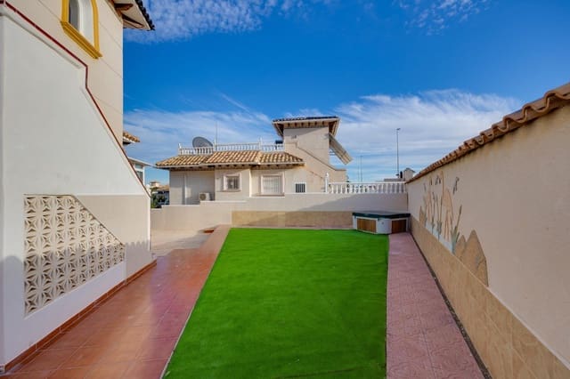 4 soverom Villa til salgs i La Zenia, Orihuela med garasje - € 345 000 (Ref: 9396797)