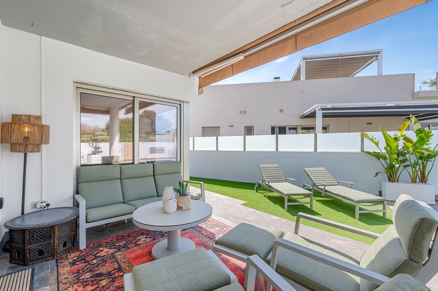 3 sypialnia Willa na sprzedaż w Villamartin z basenem garażem - 475 000 € (Ref: 9409794)