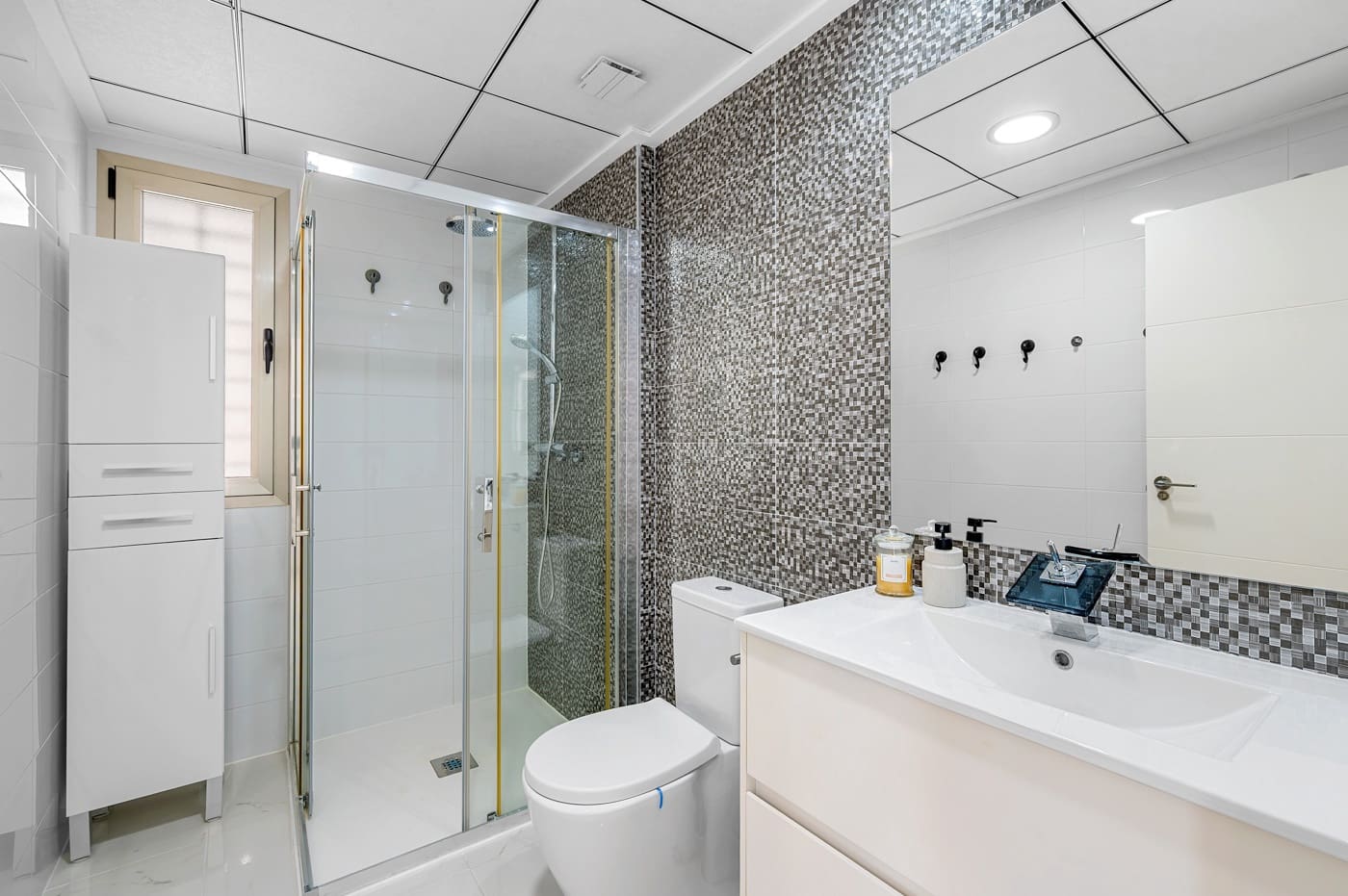 3 sypialnia Willa na sprzedaż w Villamartin z basenem garażem - 475 000 € (Ref: 9409794)