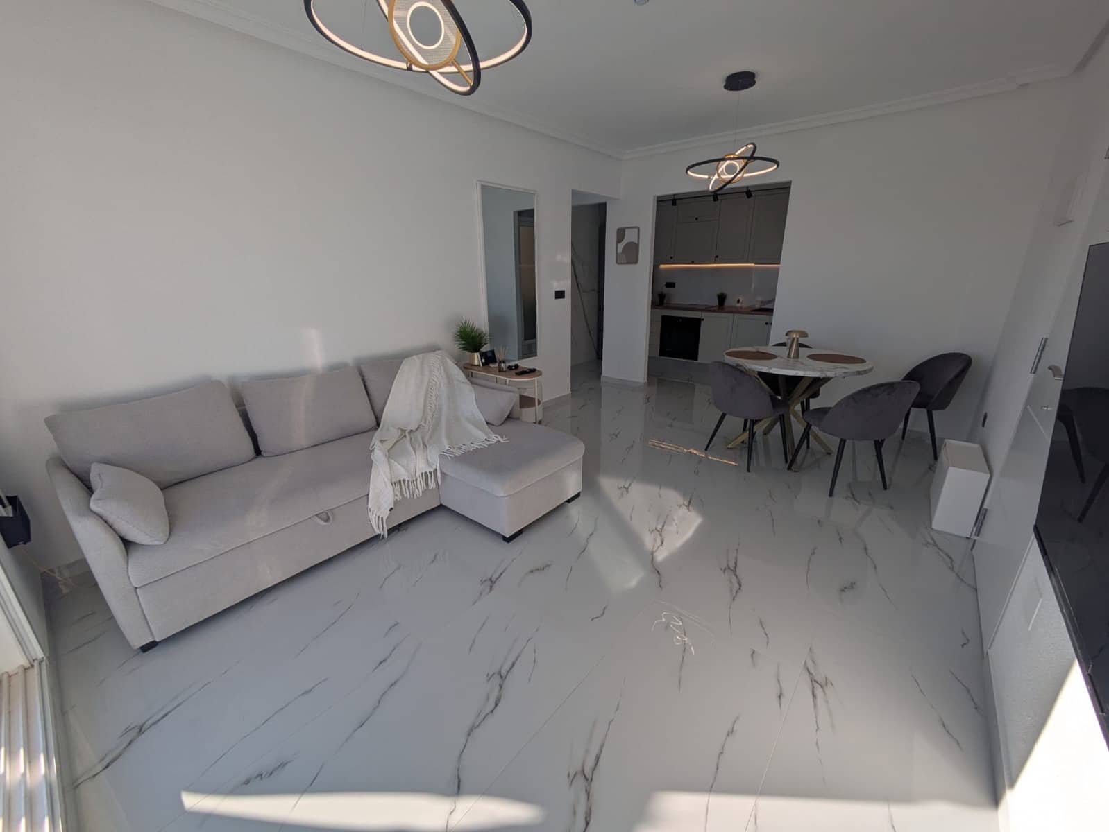 1 makuuhuone Huoneisto myytävänä paikassa Orihuela Costa mukana uima-altaan - 170 000 € (Ref: 9409858)