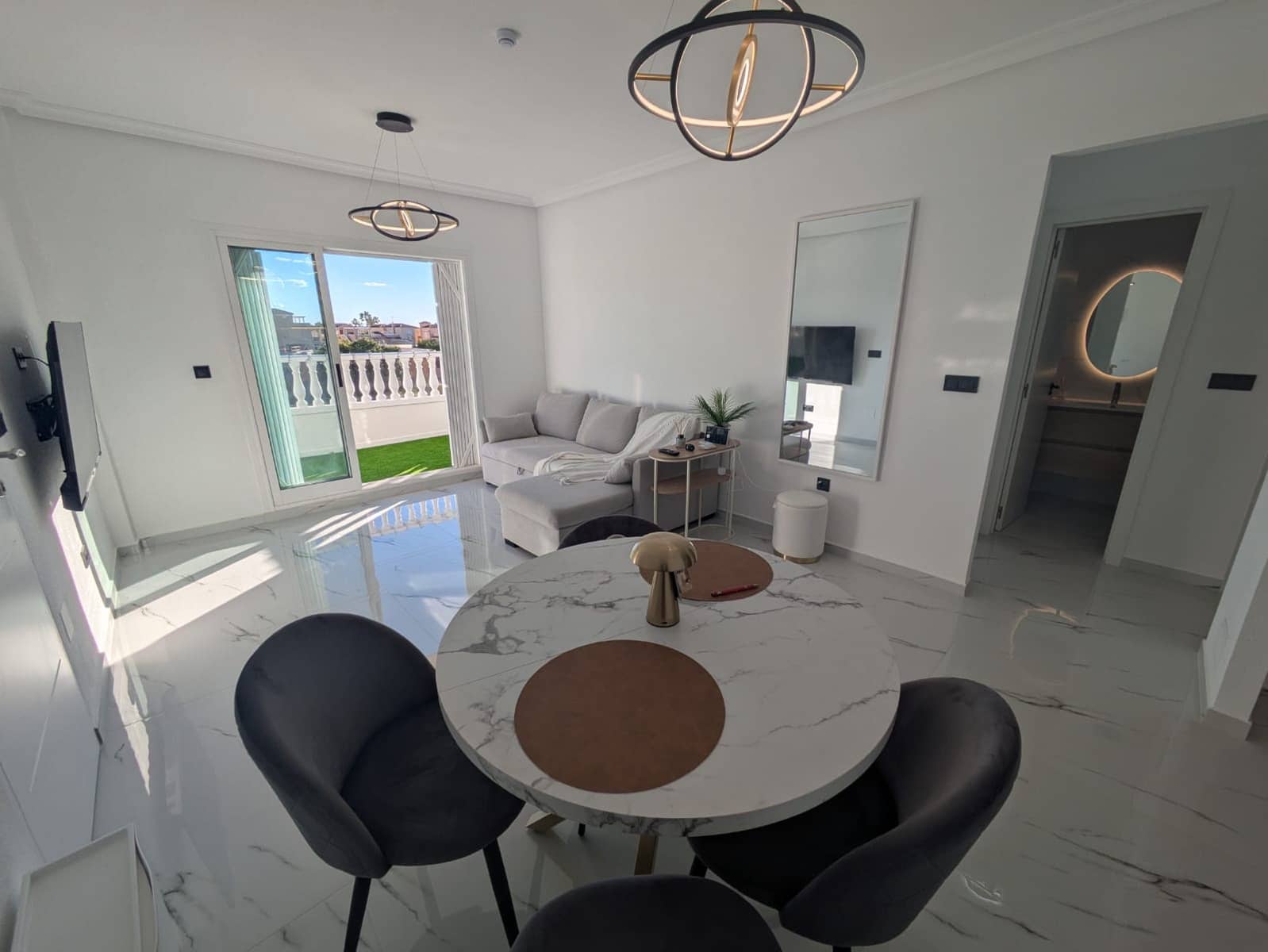 1 makuuhuone Huoneisto myytävänä paikassa Orihuela Costa mukana uima-altaan - 170 000 € (Ref: 9409858)