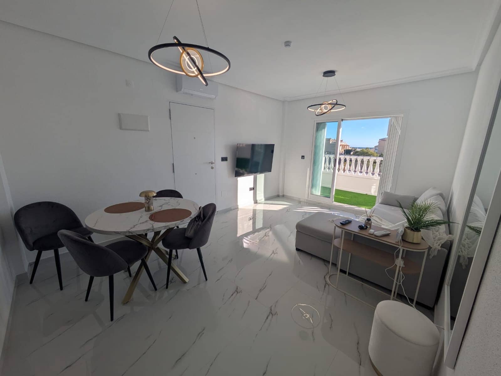 1 sypialnia Apartament na sprzedaż w Playa Flamenca z basenem - 162 000 € (Ref: 9409858)