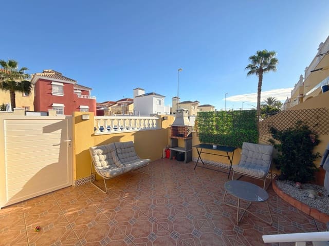 2 bedroom Townhouse for sale in La Zenia, Orihuela with pool - € 209,950 (Ref: 9412867)