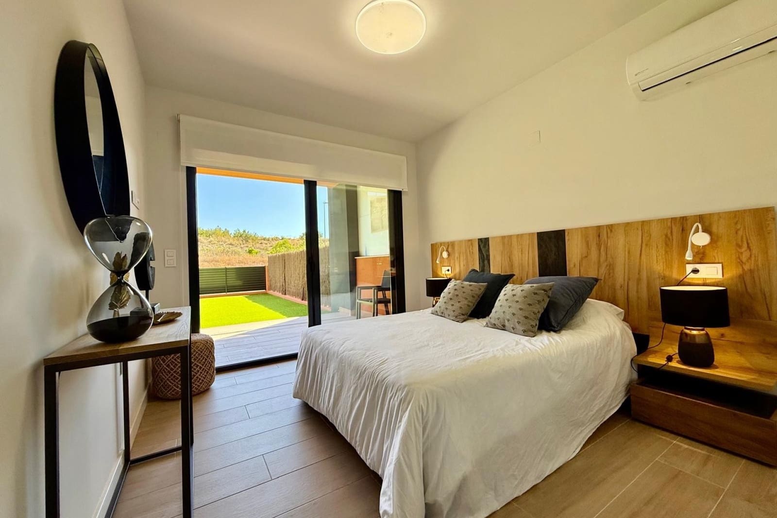 2 bedroom Apartment for sale in Villamartin with pool garage - € 265,000 (Ref: 9417511)