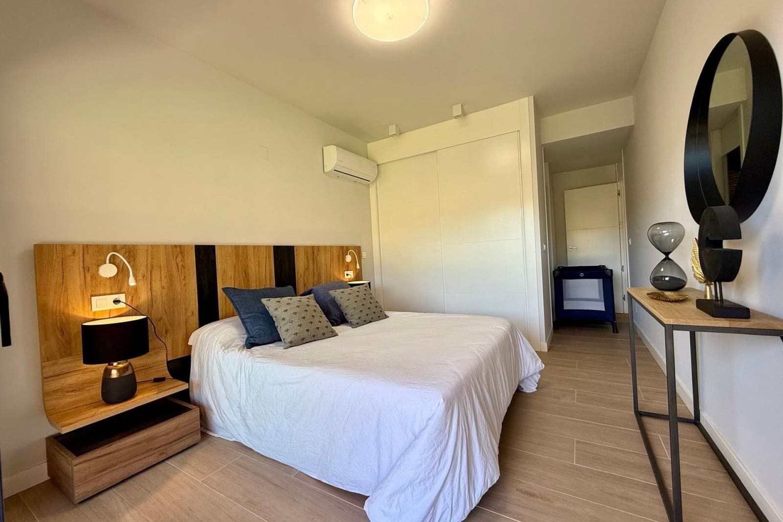 2 bedroom Apartment for sale in Villamartin with garage - € 259,000 (Ref: 9417511)