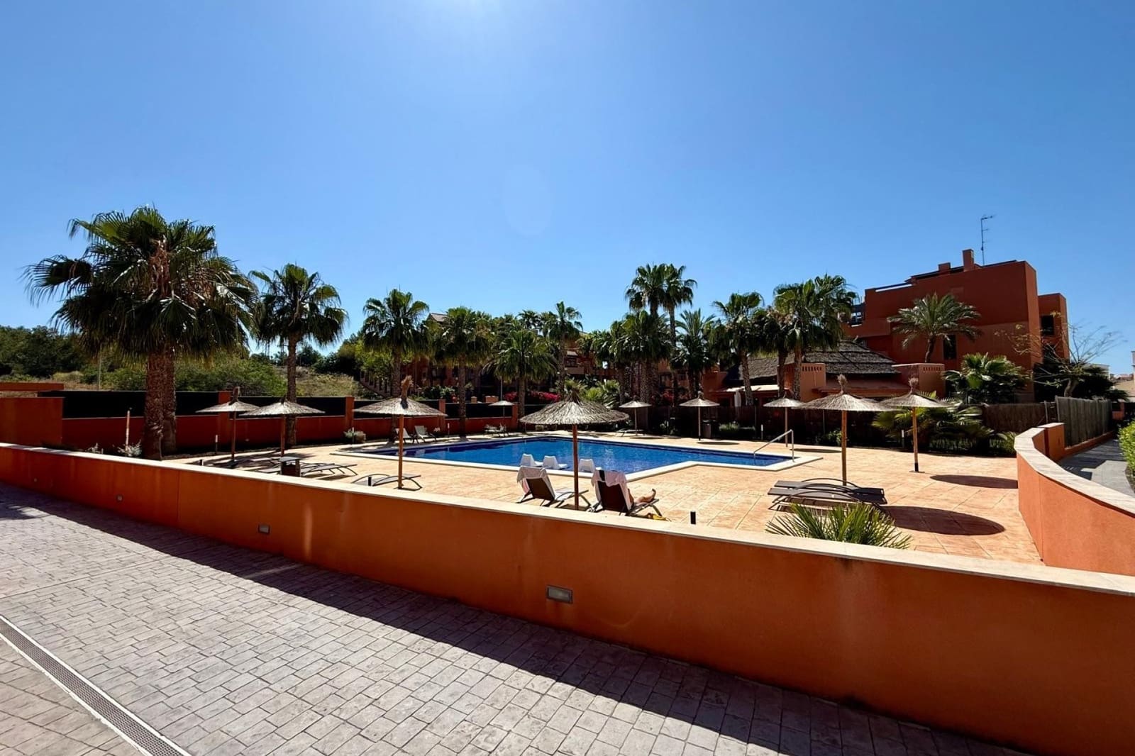 2 bedroom Apartment for sale in Villamartin with garage - € 259,000 (Ref: 9417511)
