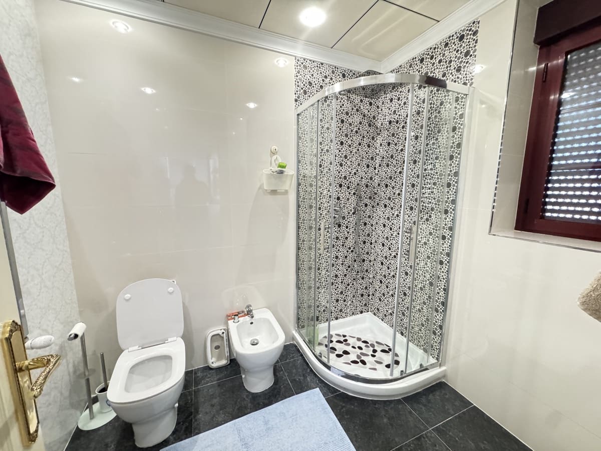 4 sypialnia Willa na sprzedaż w Cabo Roig z basenem garażem - 1 700 000 € (Ref: 9426171)