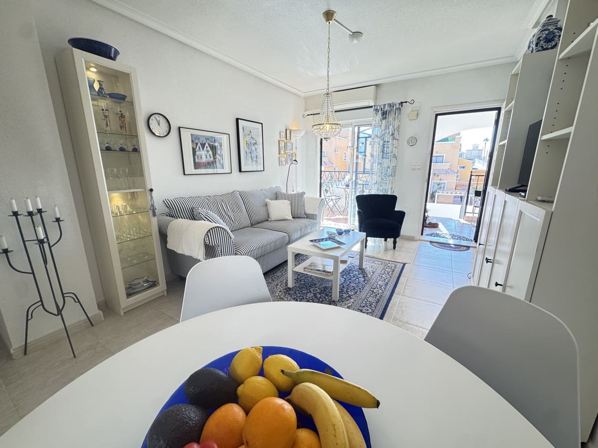 Apartamento de 2 habitaciones en Los Altos en venta con piscina - 179.995 € (Ref: 9426347)