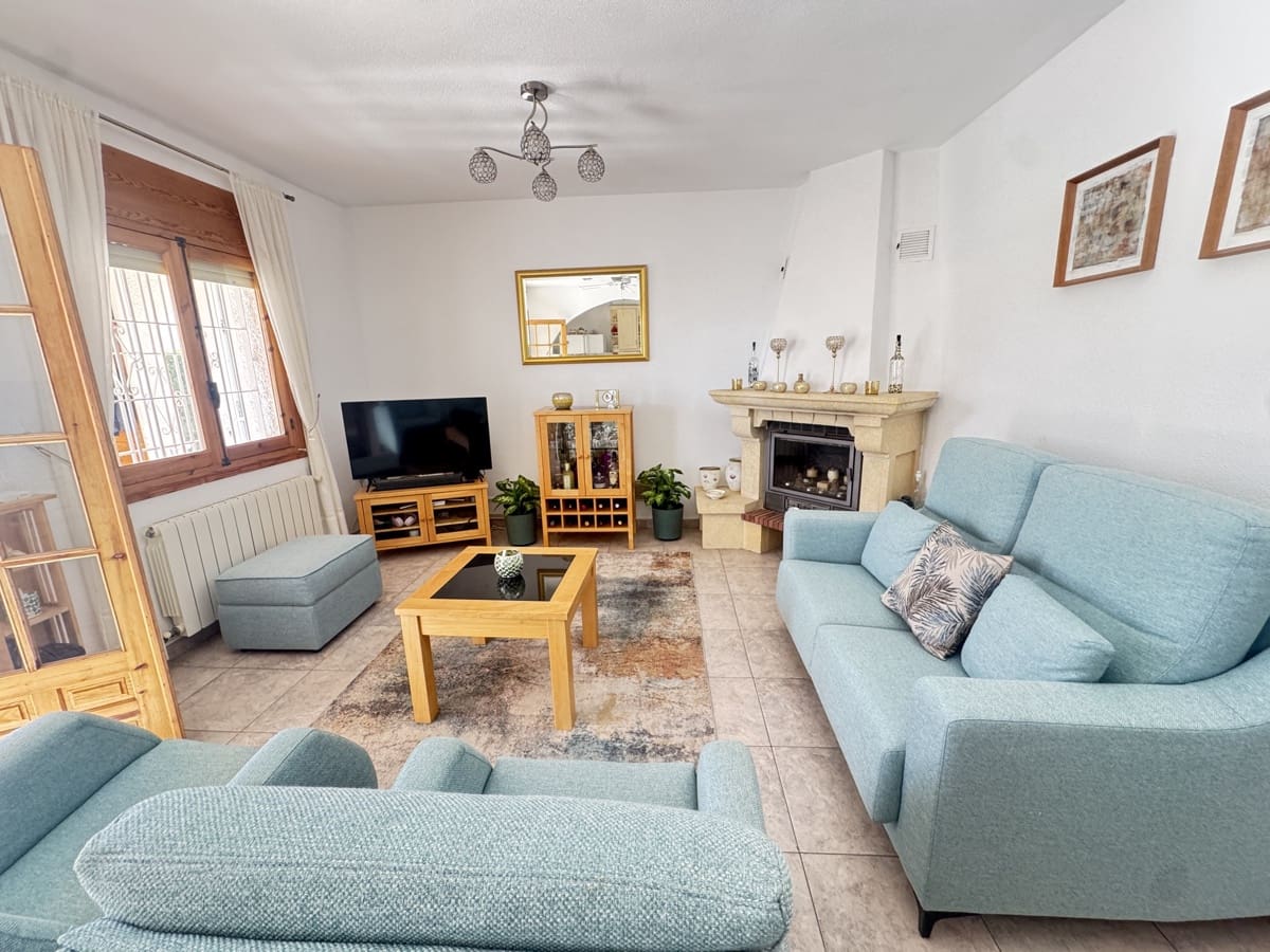 3 bedroom Villa for sale in Orihuela Costa with pool - € 374,995 (Ref: 9426409)