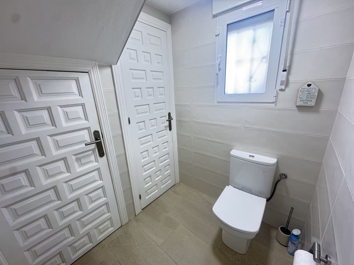 3 bedroom Villa for sale in Orihuela Costa with pool - € 374,995 (Ref: 9426409)