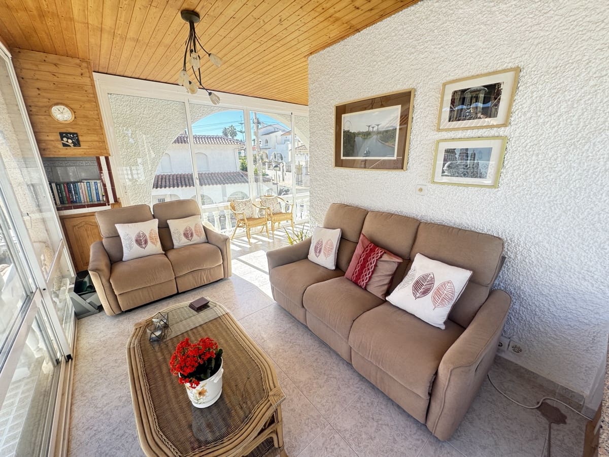 3 bedroom Villa for sale in Orihuela Costa with pool - € 374,995 (Ref: 9426409)