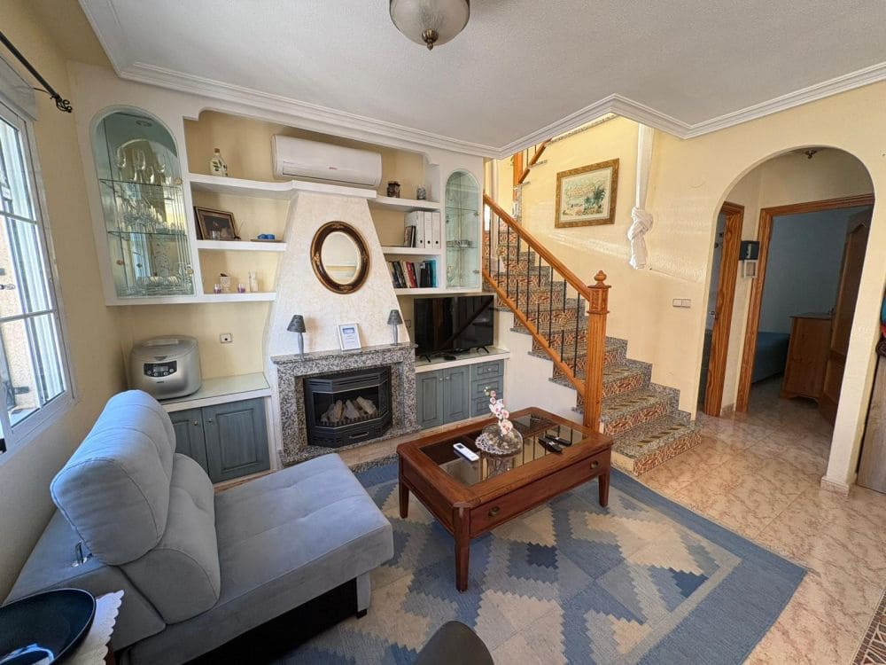 3 quarto Moradia para venda em Orihuela Costa com piscina - 249 995 € (Ref: 9428700)