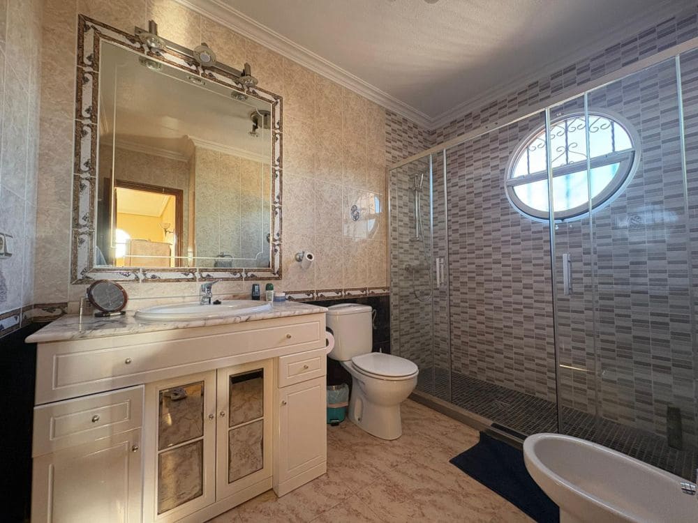 3 quarto Moradia para venda em Orihuela Costa com piscina - 249 995 € (Ref: 9428700)