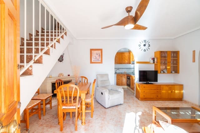 3 bedroom Townhouse for sale in Playa Flamenca, Orihuela with pool garage - € 189,000 (Ref: 9428767)