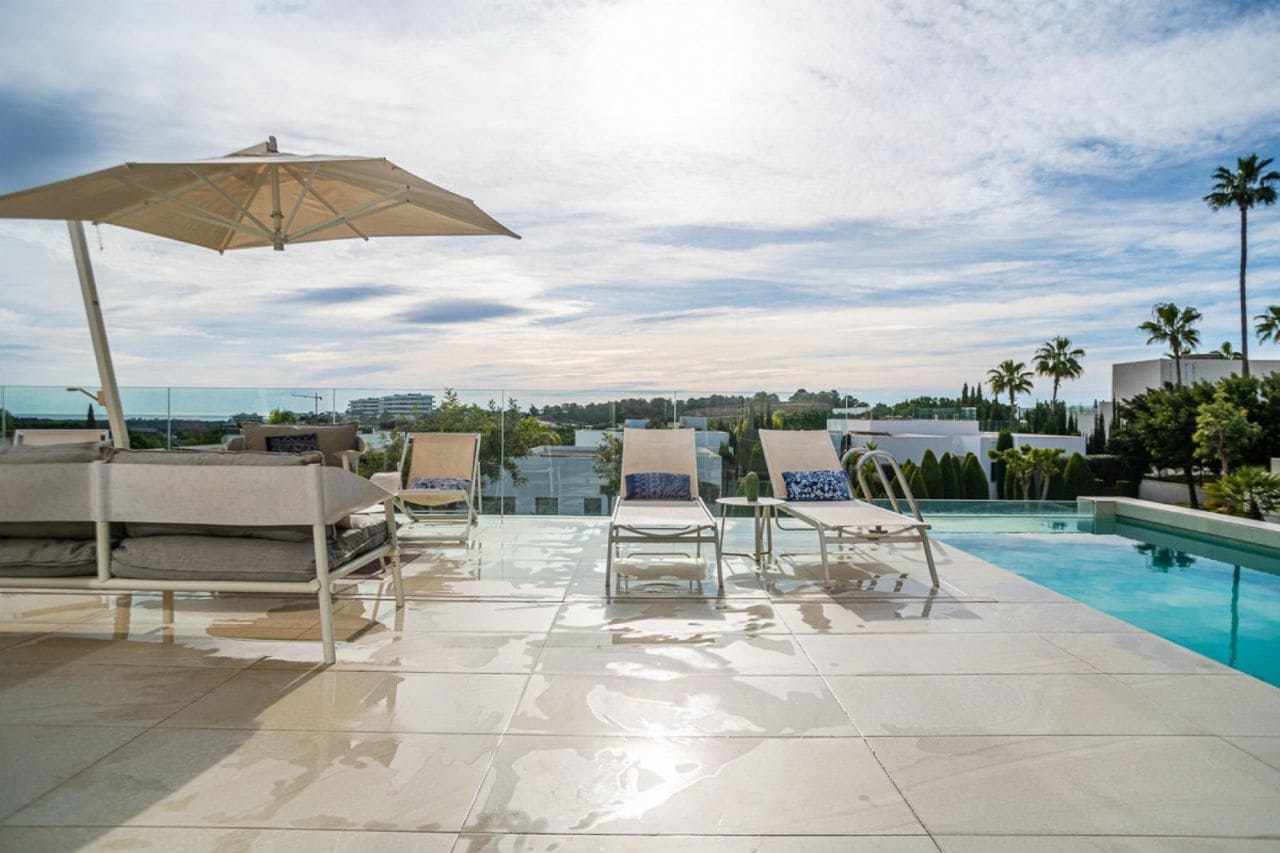 4 camera da letto Villa in vendita in Las Colinas Golf con piscina garage - 950.000 € (Rif: 9436141)