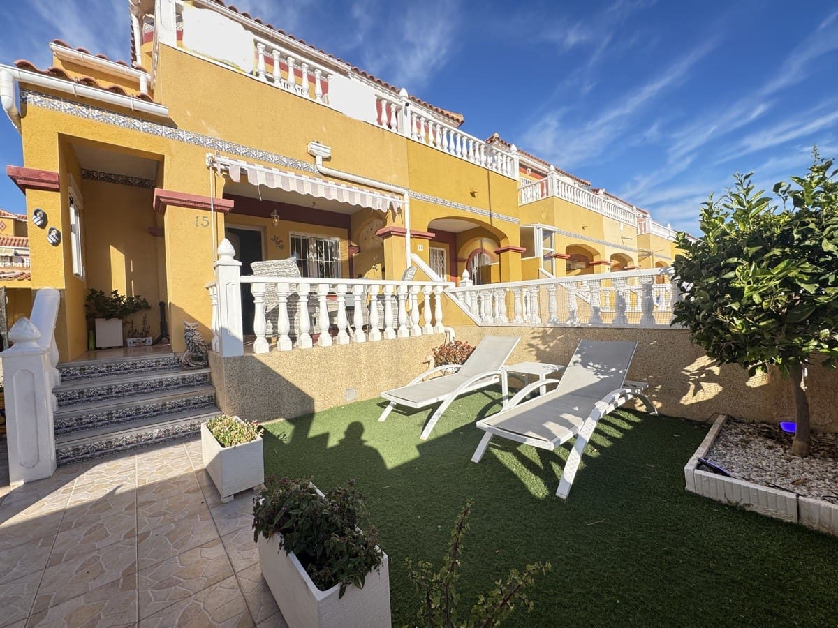 2 bedroom Townhouse for sale in Cabo Roig with pool garage - € 229,000 (Ref: 9447000)