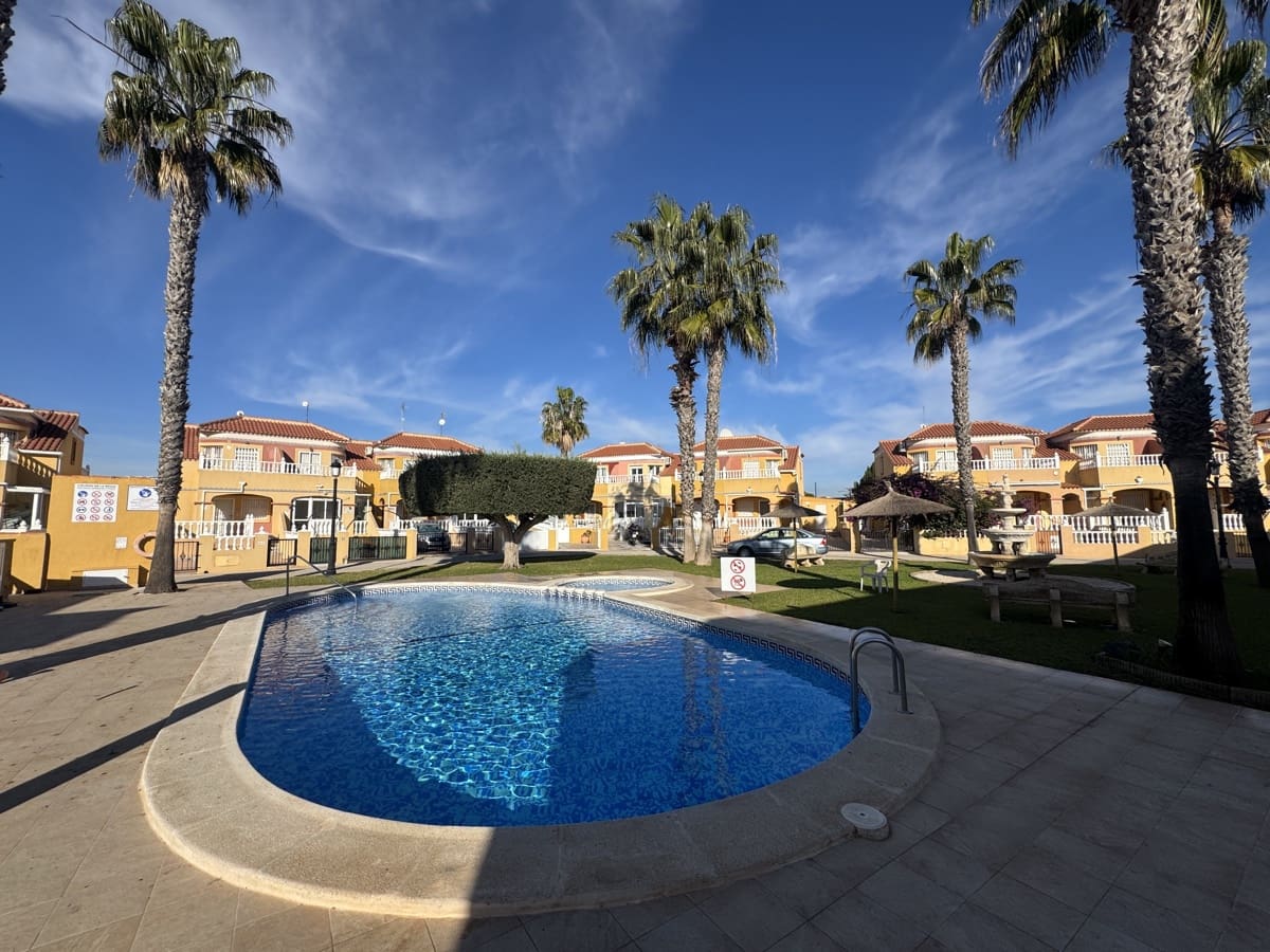 2 bedroom Townhouse for sale in Cabo Roig with pool garage - € 229,000 (Ref: 9447000)