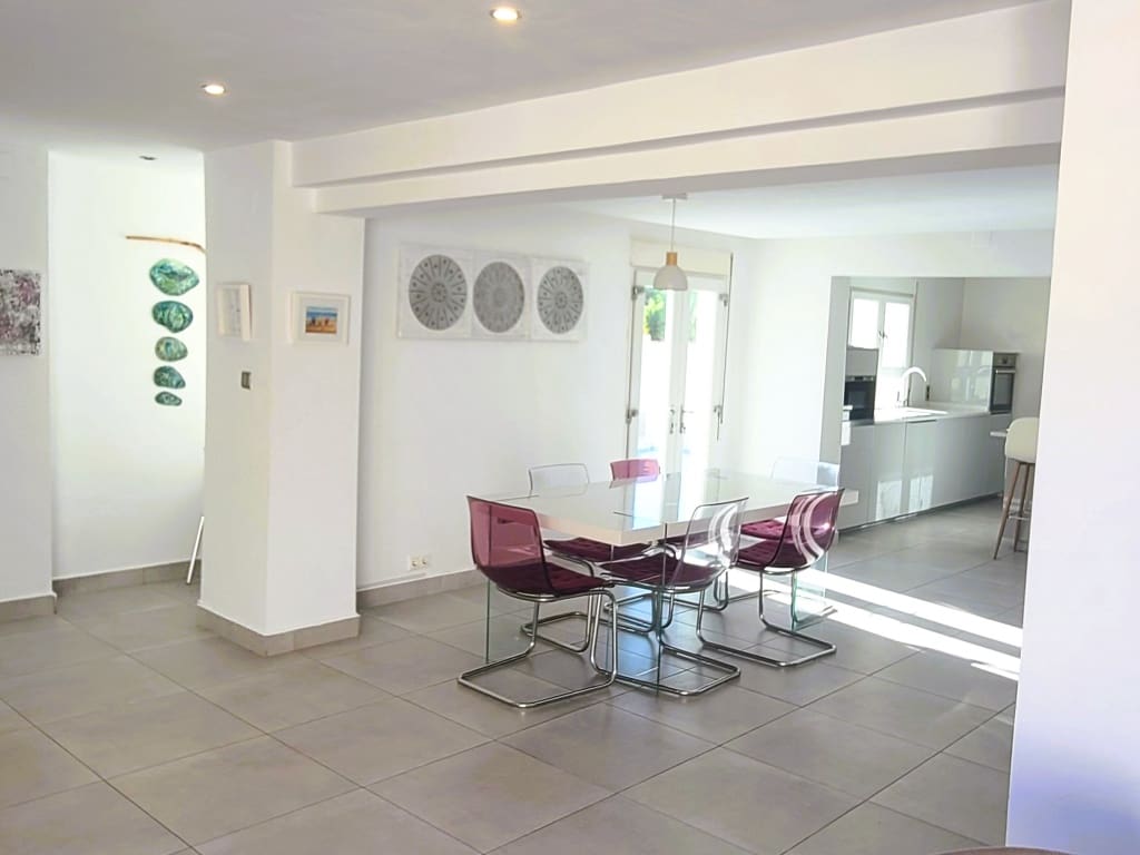 4 camera da letto Villa in vendita in Torrevieja con piscina - 535.000 € (Rif: 9494726)