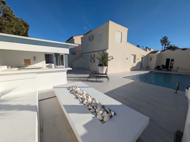 4 camera da letto Villa in vendita in Los Balcones - Los Altos, Torrevieja con piscina - 535.000 € (Rif: 9494726)