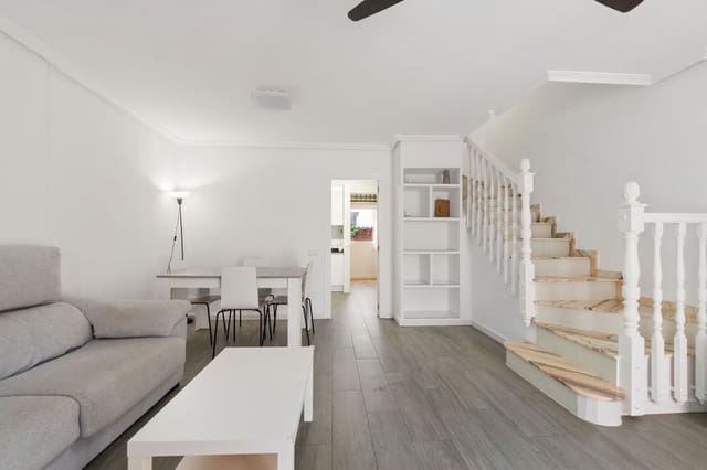 3 sypialnia Dom na sprzedaż w Playa Flamenca, Orihuela z basenem garażem - 285 000 € (Ref: 9500314)