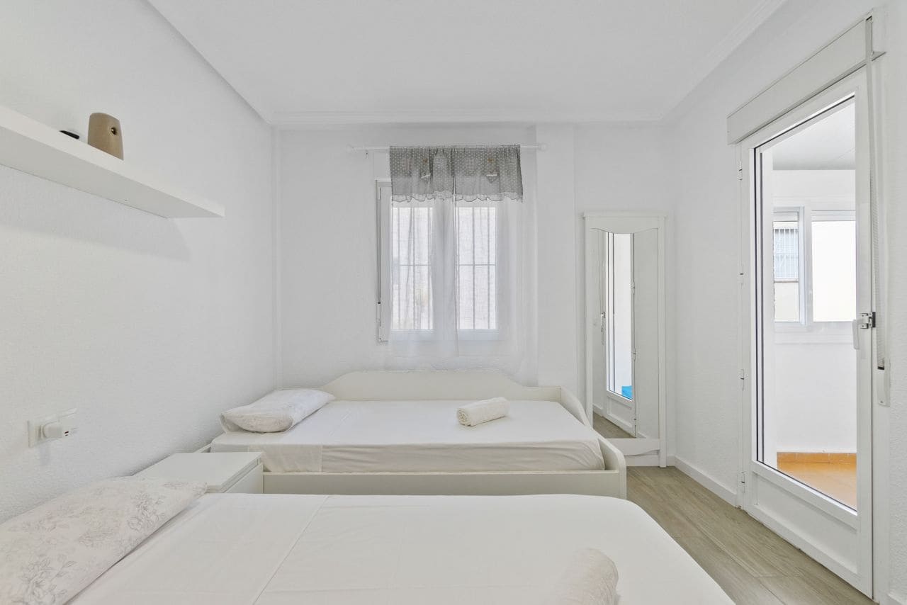 3 sovrum Hus till salu i Playa Flamenca med pool garage - 285 000 € (Ref: 9500319)